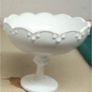 Vintage Indian white fruit bowl